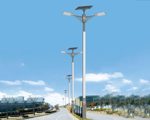 1742827475242030.jpg 吉木萨尔太阳能路灯.jpg