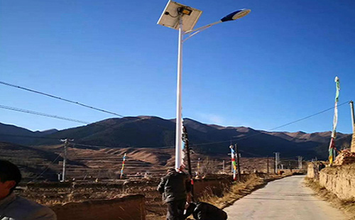 吉木萨尔兰州智慧路灯安装必备设计要素：打造高效智能的城市照明系统