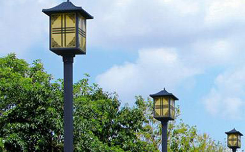 吉木萨尔庭院灯安装间距与布灯设计全解析